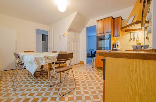 Barberey-aux-Moines House | House