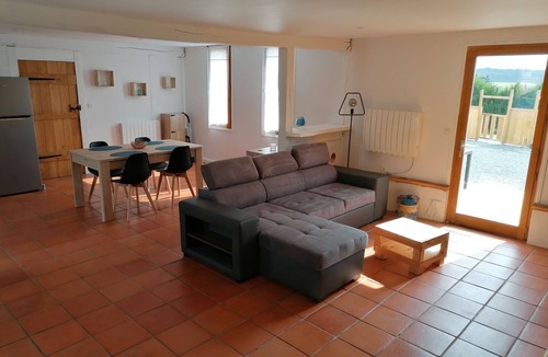 Lunas House | House