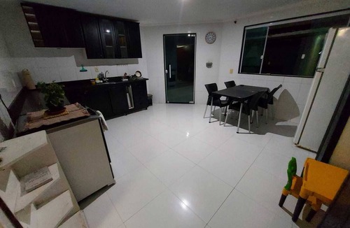 Cabo Frio House | House in a gated community for 10 people.
