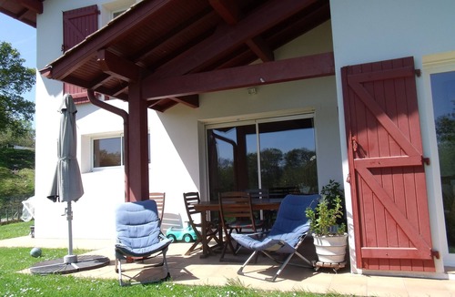 Ustaritz Villa | HOUSE IN BASQUE COUNTRY BETWEEN SEA AND MOUNTAIN