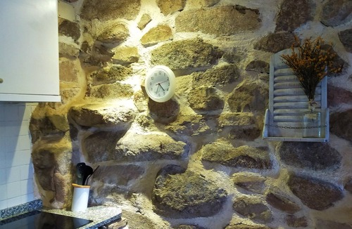 Peguerinos Cottage | House in Peguerinos with lots of charm: jacuzzi, fireplace and garden.