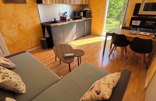 Aix-en-Provence Apartment | House in Provence, Calanques, Sea and Hills