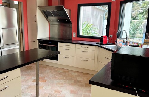 La Couarde-sur-Mer Villa | House La Couarde: Villa standing pool 10p ideally located near the sea