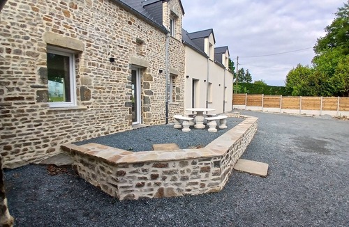 Angoville-sur-Ay House | House le Sat