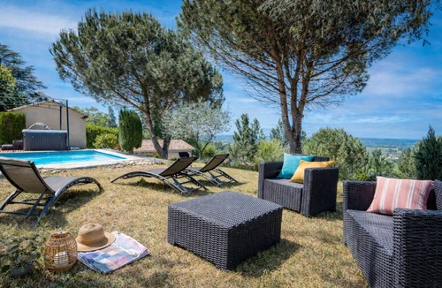 Monbazillac House | House Monbazillac, exceptional view with swimming pool 2 - 4 persons