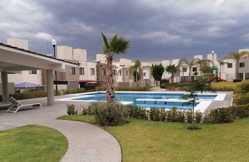 Queretaro House | House