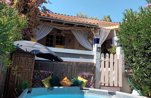 Molini House | House near PORTICCIO, 3 minutes from the beach, with mountain views, parking and small garden.