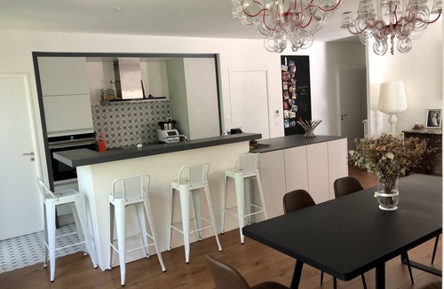 Cadereau House | House near Tour Magne in park with swimming pool