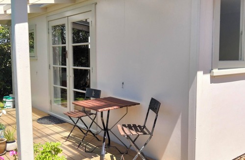Featherston House | House on the Edge of Town