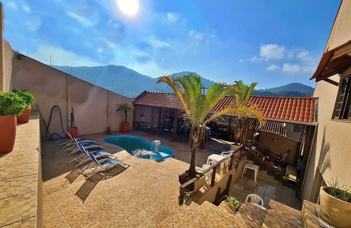 Castelo Branco House | House Pool Billiard Table 04 Bedrooms with air 04 Parking spaces