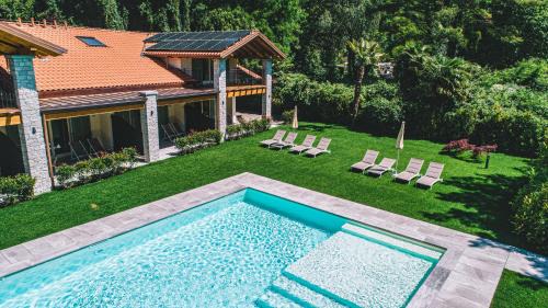 Mergozzo Apartment | House & Pool