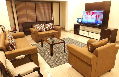 Lahore House | House Portion - Private Space {no-one living} @ DHA