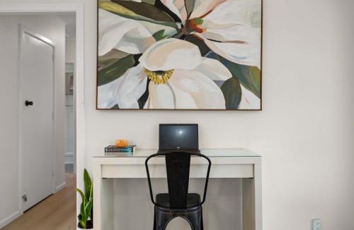 Hamilton House | House & Private Studio Room - By Superior Stays