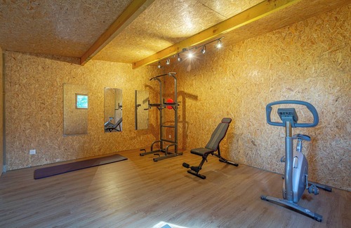 Blois House | House renovated in 2025, 2 minutes from the Loire River, garden & barbecue, 6 bedrooms with private showers