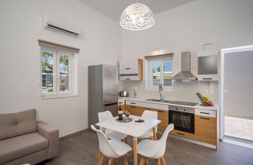 Sirili House | House Sirili
