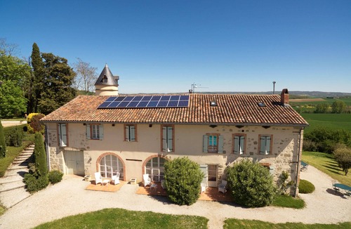 Teyssode House | House sleeps 27 with pool and jacuzzi