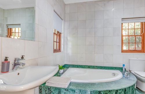 Northcliff House | House Sunbeam GuestHouse