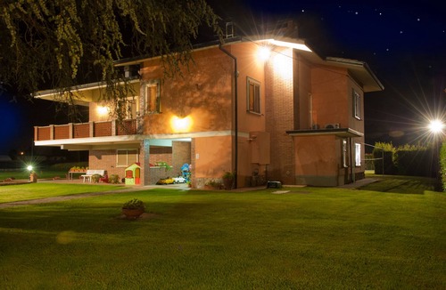 Altopascio Apartment | house/villa - Altopascio