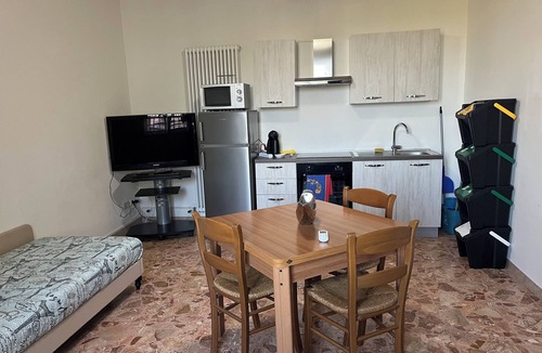 Budrio Apartment | House with 5 beds with a small studio apartment attached with another 2 beds
