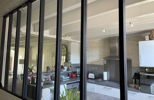 Bordeaux House | House with a pool, a terrace, and full air conditioning