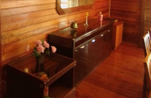 Monte Verde House | House with fireplace and game room