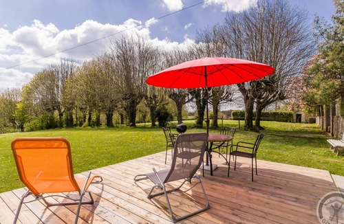 Coutances Cottage | House with fireplace and garden near Coutances