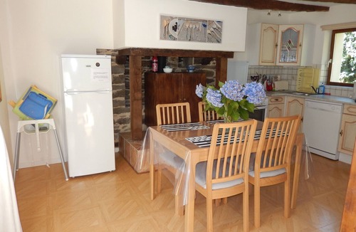 Moustoir-Remungol Cottage | House with heated indoor swimming pool