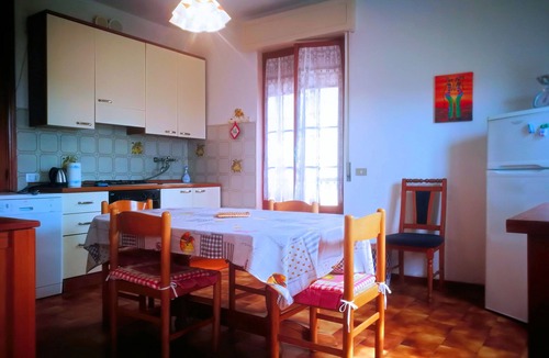 Monteverdi Marittimo Apartment | HOUSE WITH GARDEN ON THE TUSCAN HILLS about 20 minutes from the sea WI-FI FREE