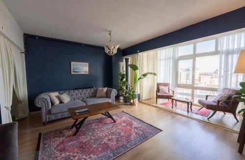 Cihangir Apartment | House with magnificent Bosphorus and Taksim view
