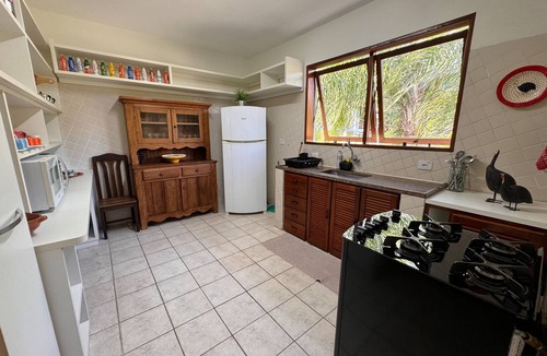Saco da Capela House | House with pool and sea view in upmarket neighborhood for up to 10 people with WIFI.