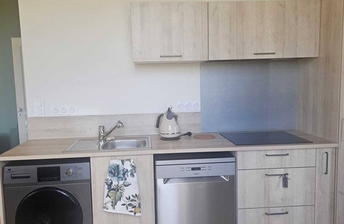 Les Montils Cottage | House with private spa, wood stove and swimming pool: domaine de la Moyendrie