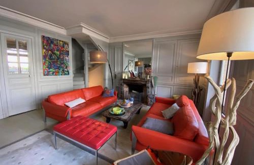 Trouville-sur-Mer House | House with sea view next to the beach