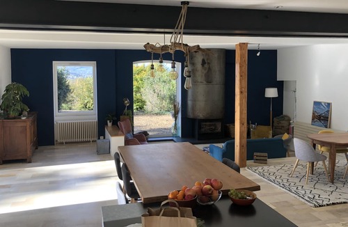 Vienne House | House with stunning views in the heart of nature