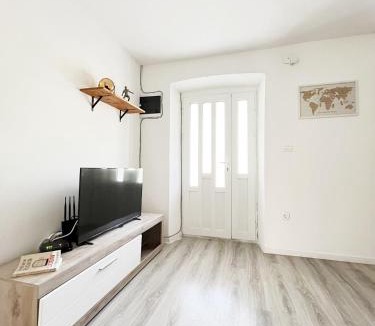 Radanovici Apartment | House9
