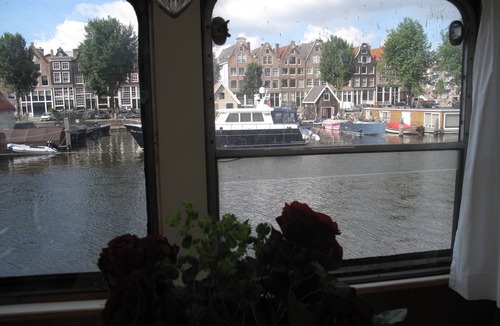 Haarlemmerbuurt Boat Rental | Houseboat Ms. Luctor