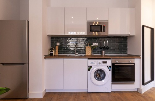 Almenara Apartment | Housing Simancas by Sharing Co