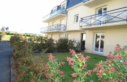 Grandcamp-Maisy Apartment | HOUSING STATEMENT SOUTH EAST, 60 M2, NEW, BRIGHT, QUIET, BALCONY VIEW M