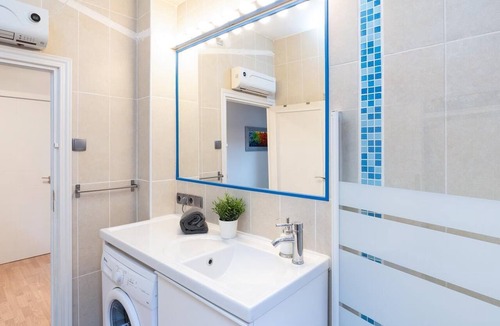 Leon Apartment | Housingleon - Main Square with garaje option