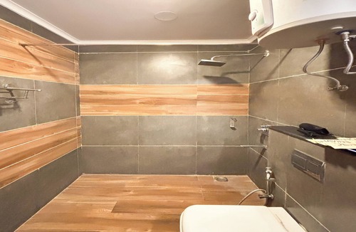 Gurugram Hotel | Housr Sector 49 Gurgaon Near Spaze IT