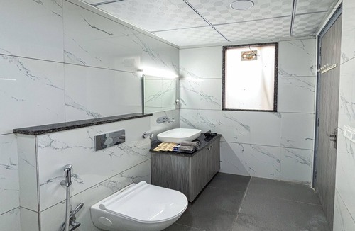 South City I Hotel | Housr Studio Rooms Sector 30 Gurgaon