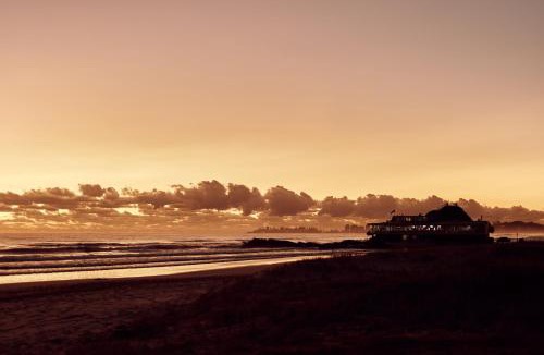 Currumbin Apartment | Houston Beachfront Apartments