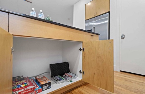 South Central Houston House | Houston Getaway by Downtown | Pool Table | Pets