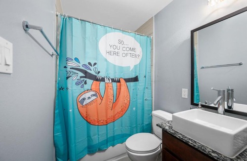 Braeswood Place Apartment | Houston Retreat Near Museums and Stadiums