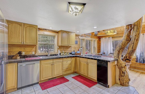 Cimarron Cabin | How's Your Aspen? Relax and Play in Arrowhead! Cozy Cabin Centrally Located