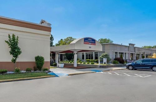 Colonie Hotel | Howard Johnson by Wyndham Albany