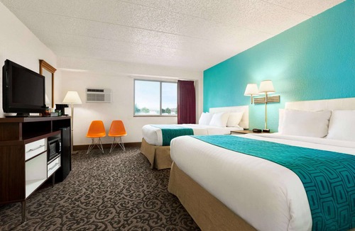 Billings Hotel | Howard Johnson by Wyndham Billings