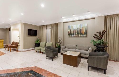 Northwest Anaheim Hotel | Howard Johnson by Wyndham Fullerton/Anaheim Conference Cntr