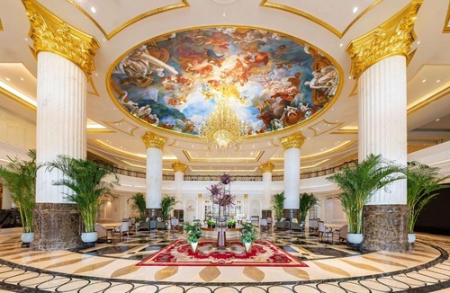 Shunyi Hotel | Howard Johnson Junhe Hot Springs Resort Beijing北京君和豪生酒店