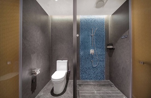 Shajing Hotel | Howard Johnson Royal Hotel Shenzhen