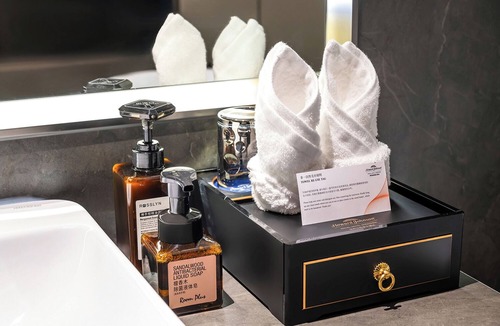 Shajing Hotel | Howard Johnson Royal Hotel Shenzhen